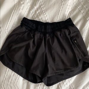 Lululemon tracker short